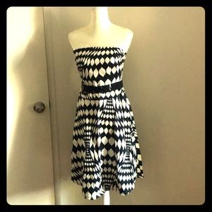 DEPT sleeveless A-line dress with swinging skirt